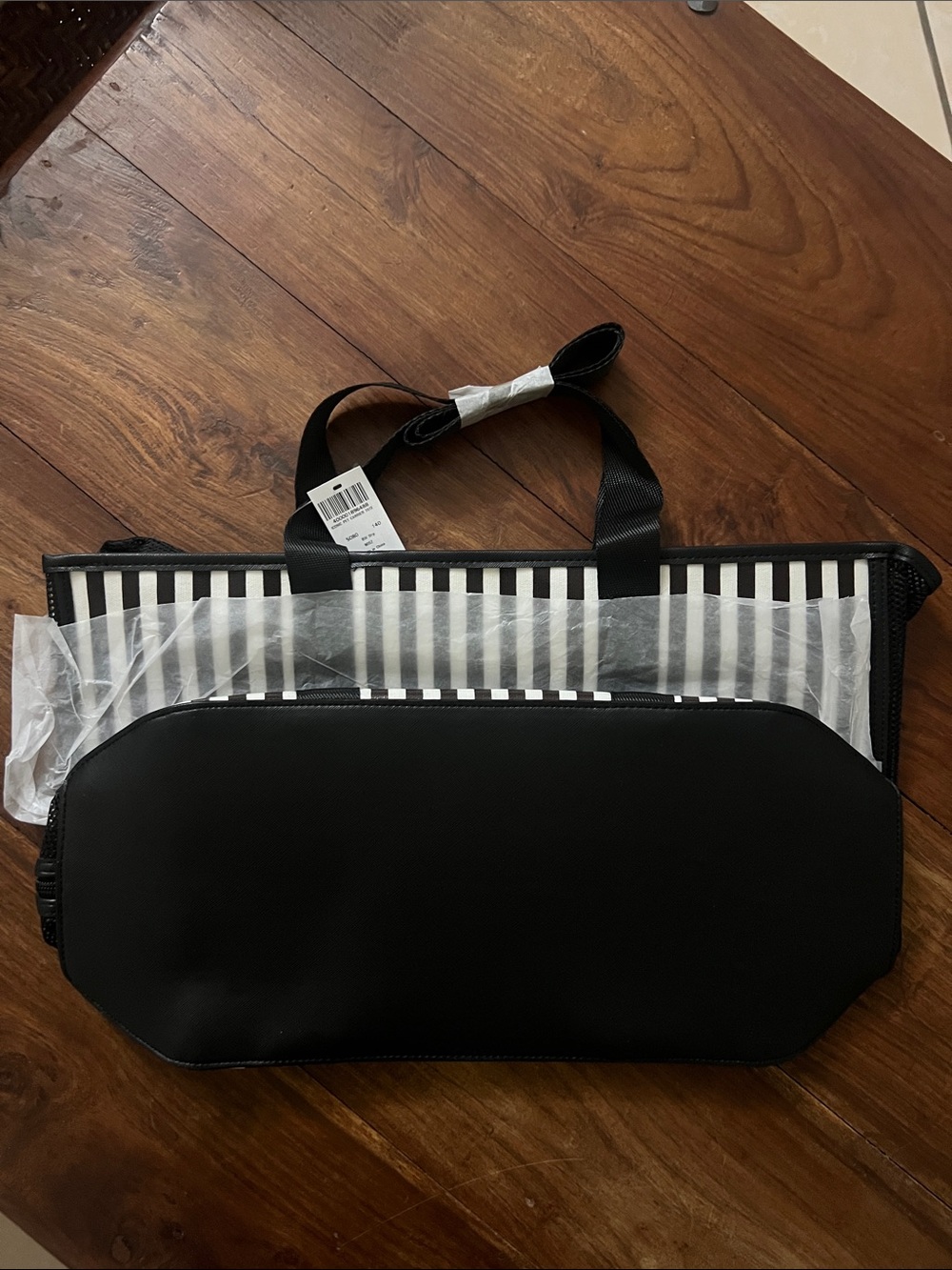 Henri Bendel Iconic Pet Carrier Tote - Picture 2 of 12